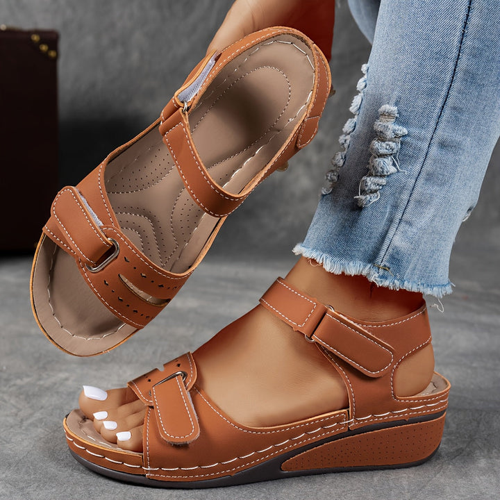 Ariya - Supportive Flex Sandals