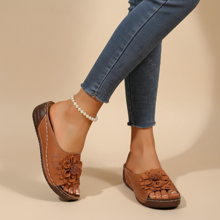 Medellín – Supportive Sandals